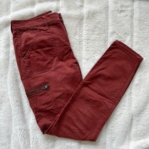 Madewell Utility Cargo Pants in Maroon Red with Zipper Pockets